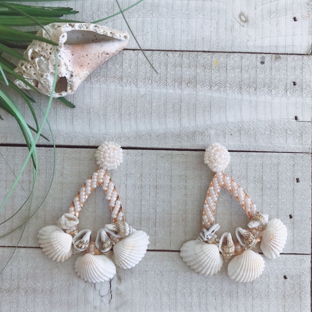 Shell Pearl Bead Dangle Earrings (J18)